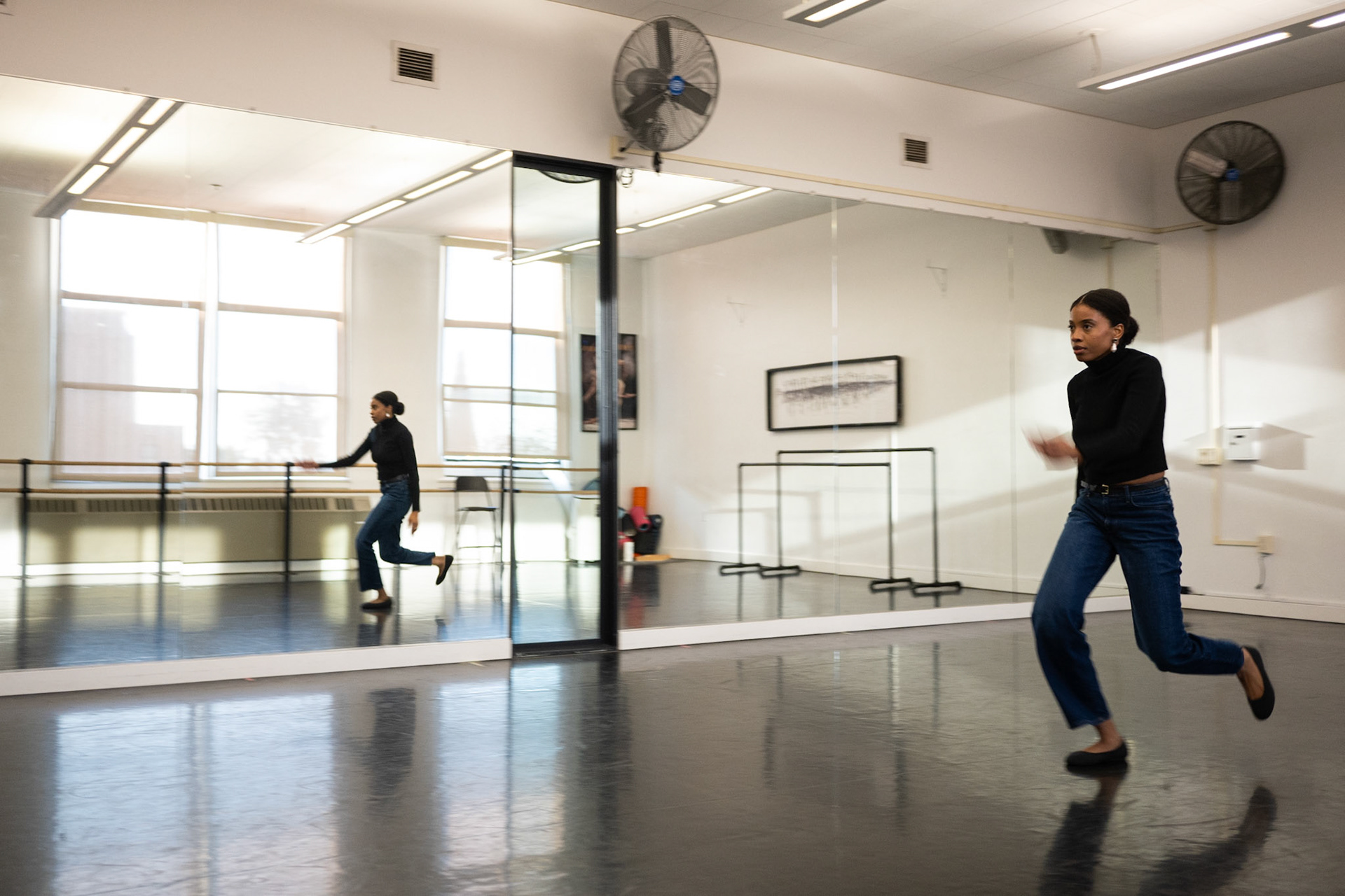 dancer_in_ballet_studio.jpg